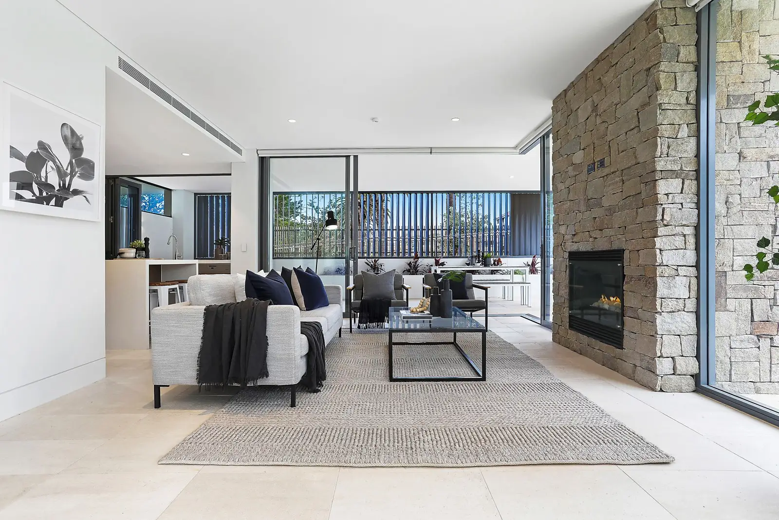 1/66-68 Ewos Parade, Cronulla Sold by Sydney Sotheby's International Realty - image 1