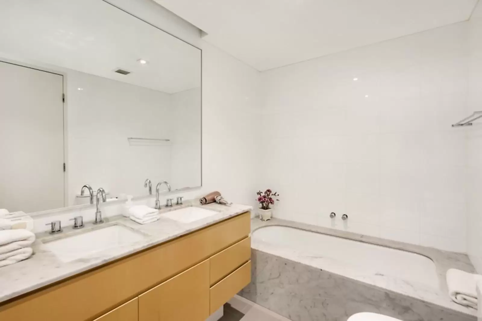 203/15-19 Pirrama Road, Pyrmont Leased by Sydney Sotheby's International Realty - image 10