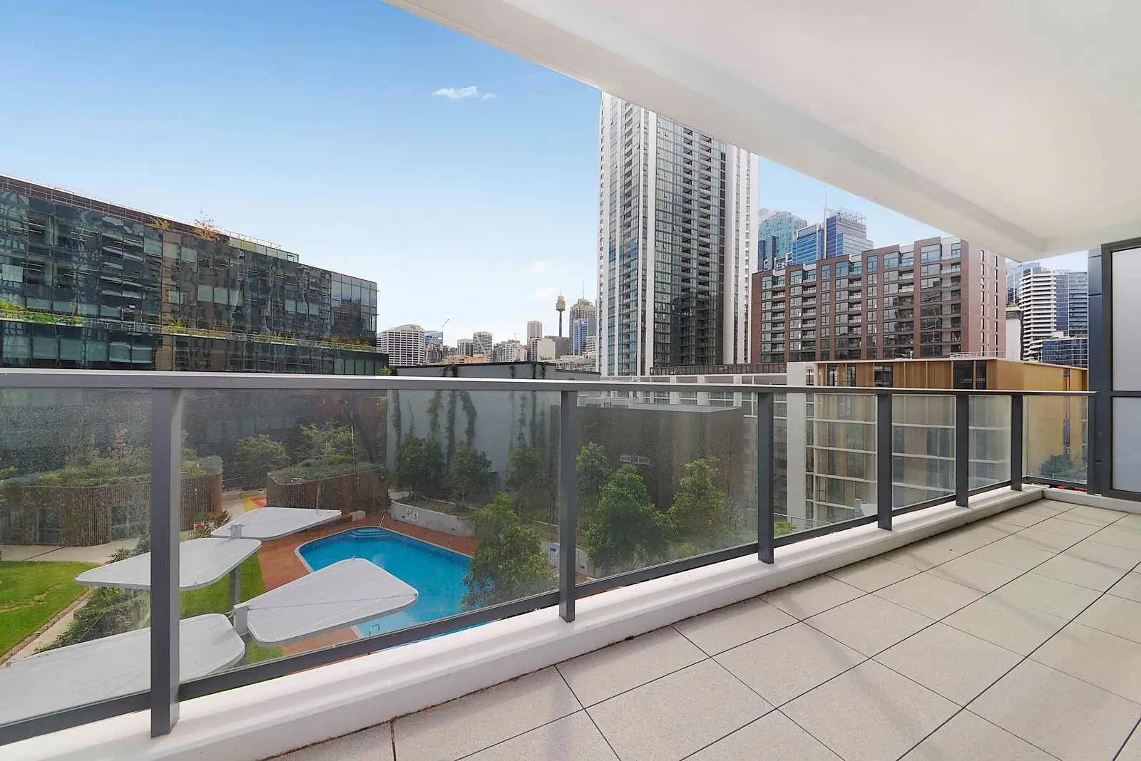 3084/65 Tumbalong Boulevard, Haymarket Leased by Sydney Sotheby's International Realty - image 3