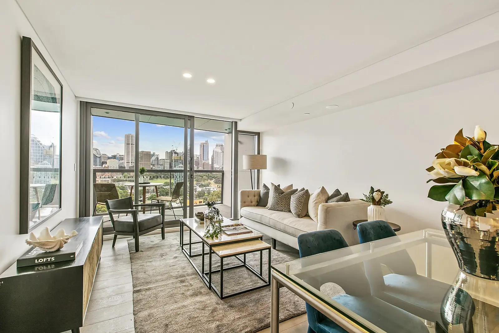 701/226 Victoria Street, Potts Point Leased by Sydney Sotheby's International Realty - image 1