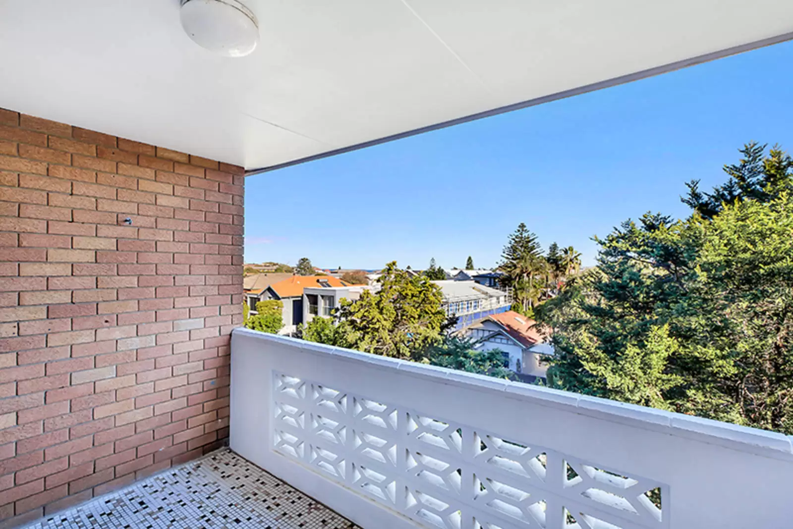 8/45 Wallis Parade, Bondi Leased by Sydney Sotheby's International Realty - image 5