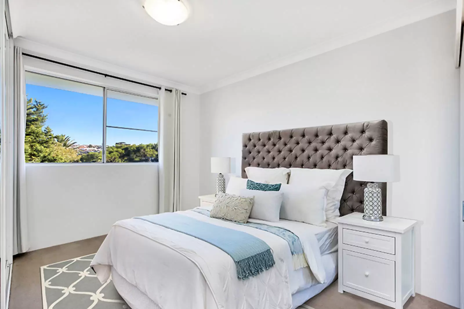8/45 Wallis Parade, Bondi Leased by Sydney Sotheby's International Realty - image 3