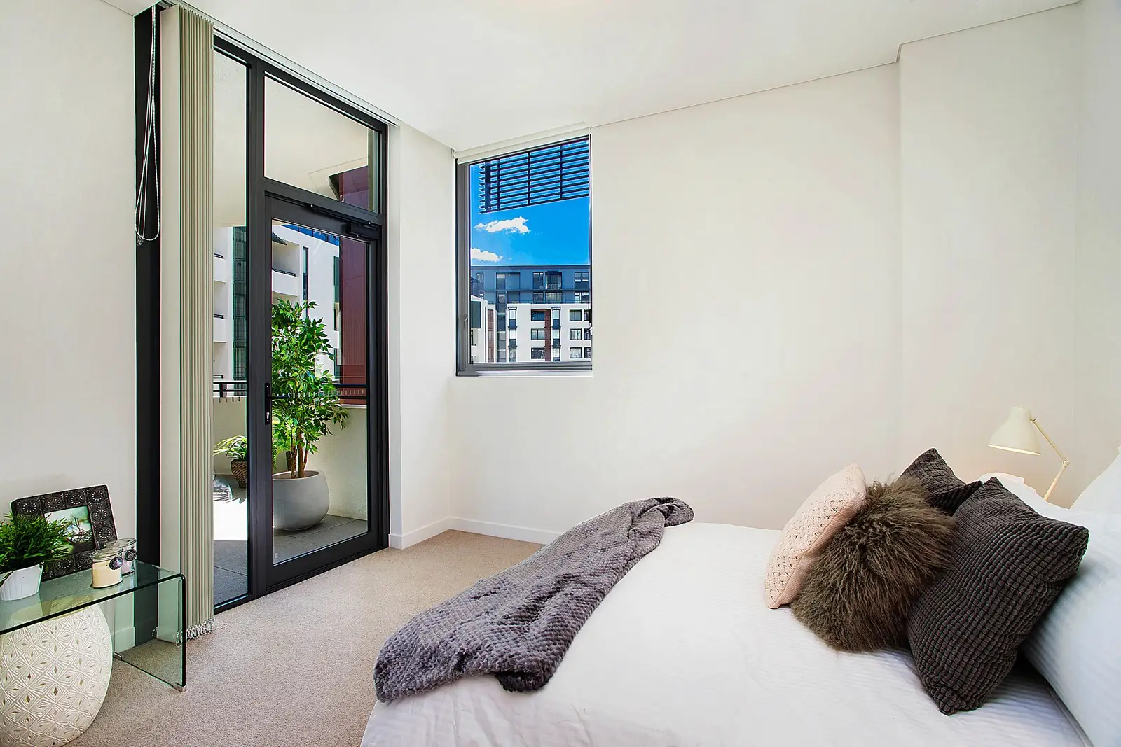 1 Scotsman Street, Forest Lodge Leased by Sydney Sotheby's International Realty - image 3