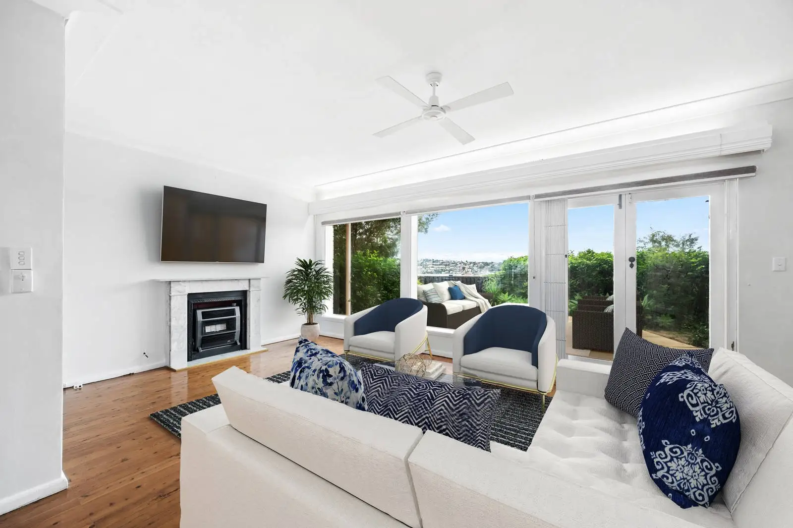 9 Dunara Gardens, Point Piper Leased by Sydney Sotheby's International Realty - image 2