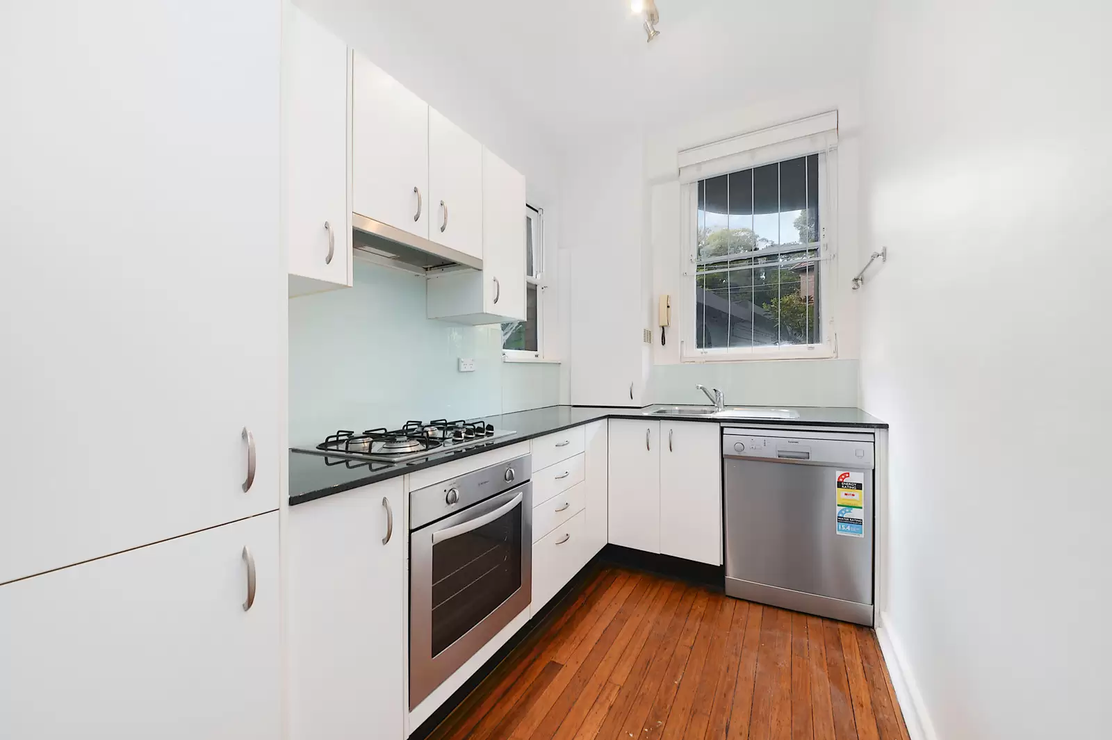 6/34 Fairfax Road, Bellevue Hill Leased by Sydney Sotheby's International Realty - image 2