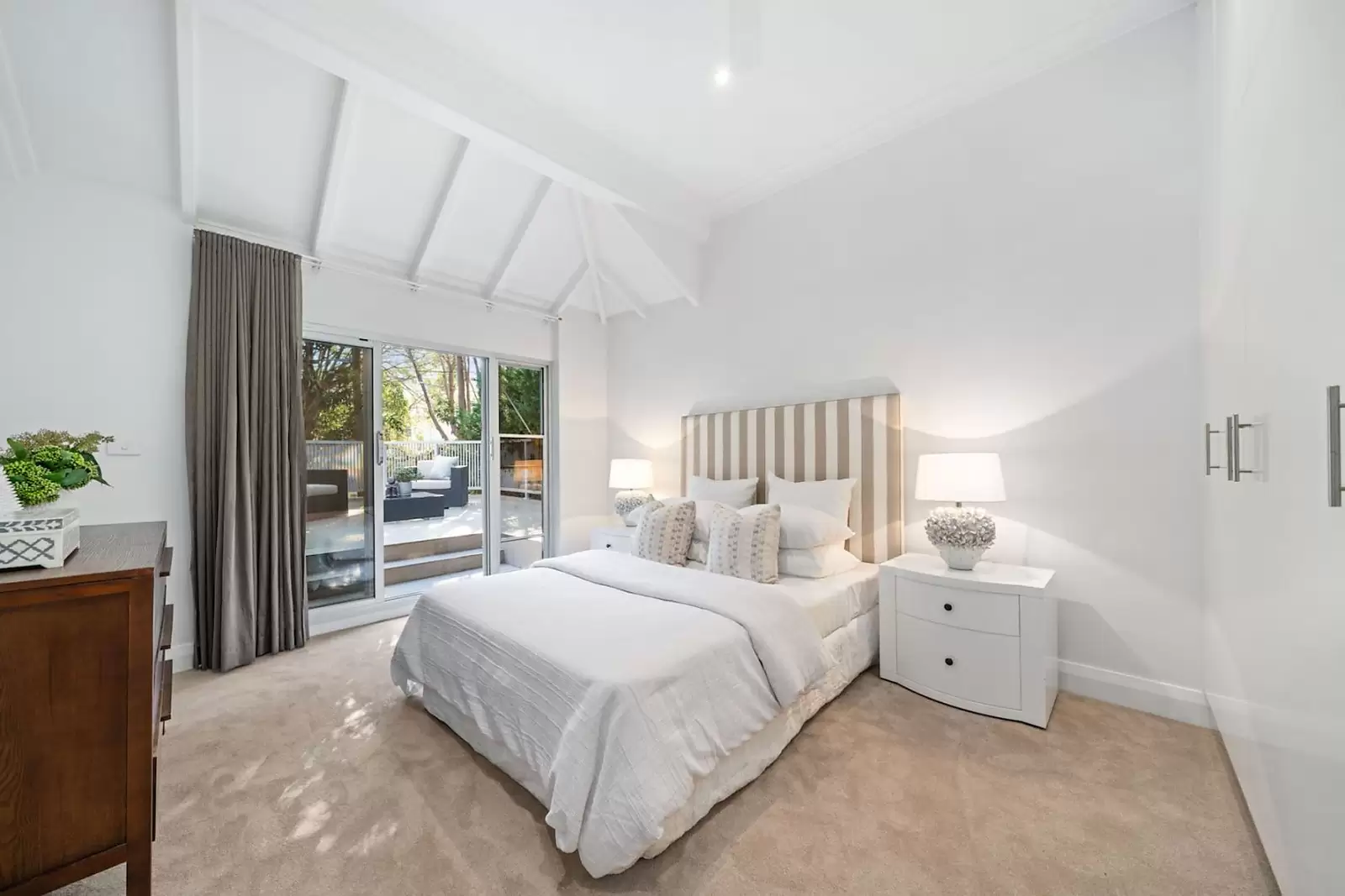20 Warren Road, Bellevue Hill Leased by Sydney Sotheby's International Realty - image 6