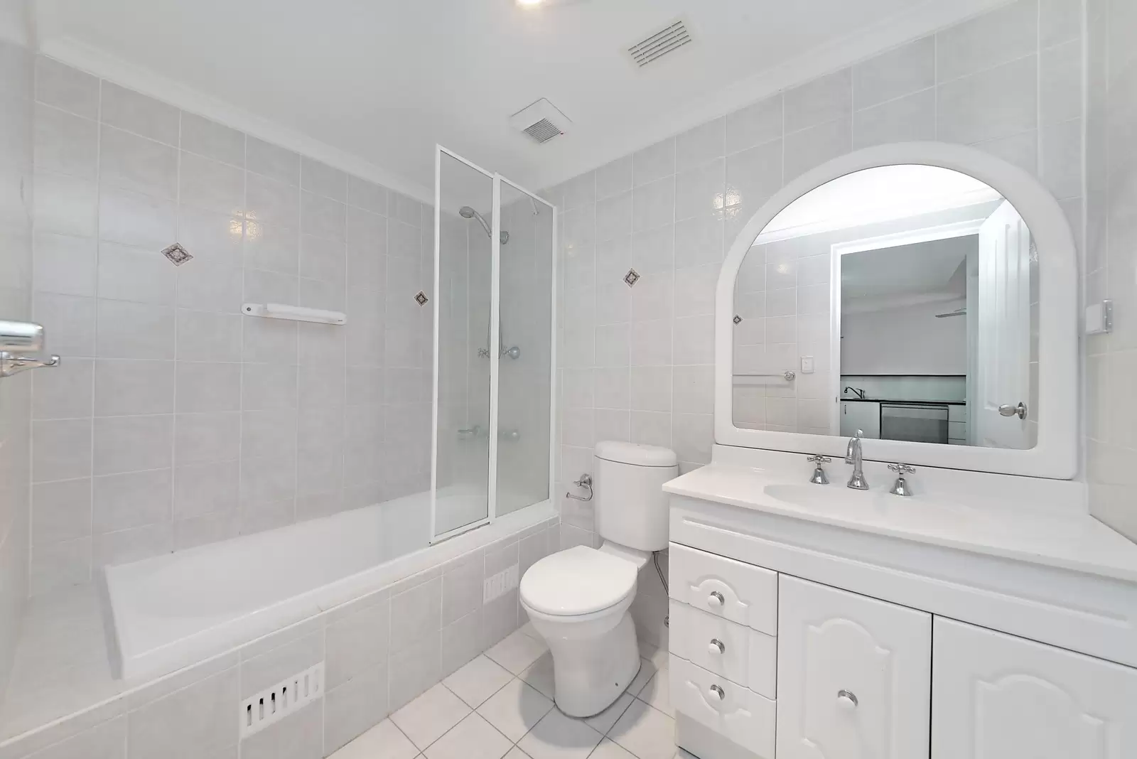 12/52-54 Boronia Street, Kensington Leased by Sydney Sotheby's International Realty - image 4