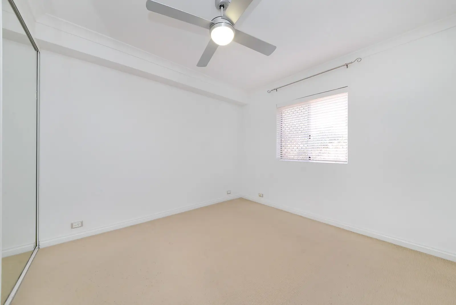 12/52-54 Boronia Street, Kensington Leased by Sydney Sotheby's International Realty - image 3