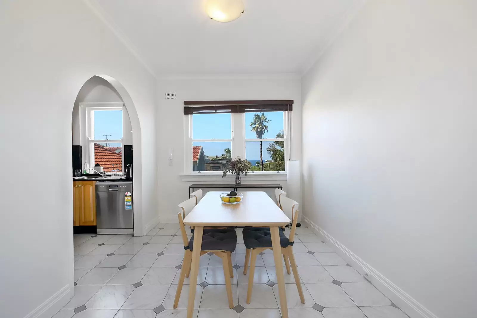6/69 Fletcher Street, Tamarama Sold by Sydney Sotheby's International Realty - image 7