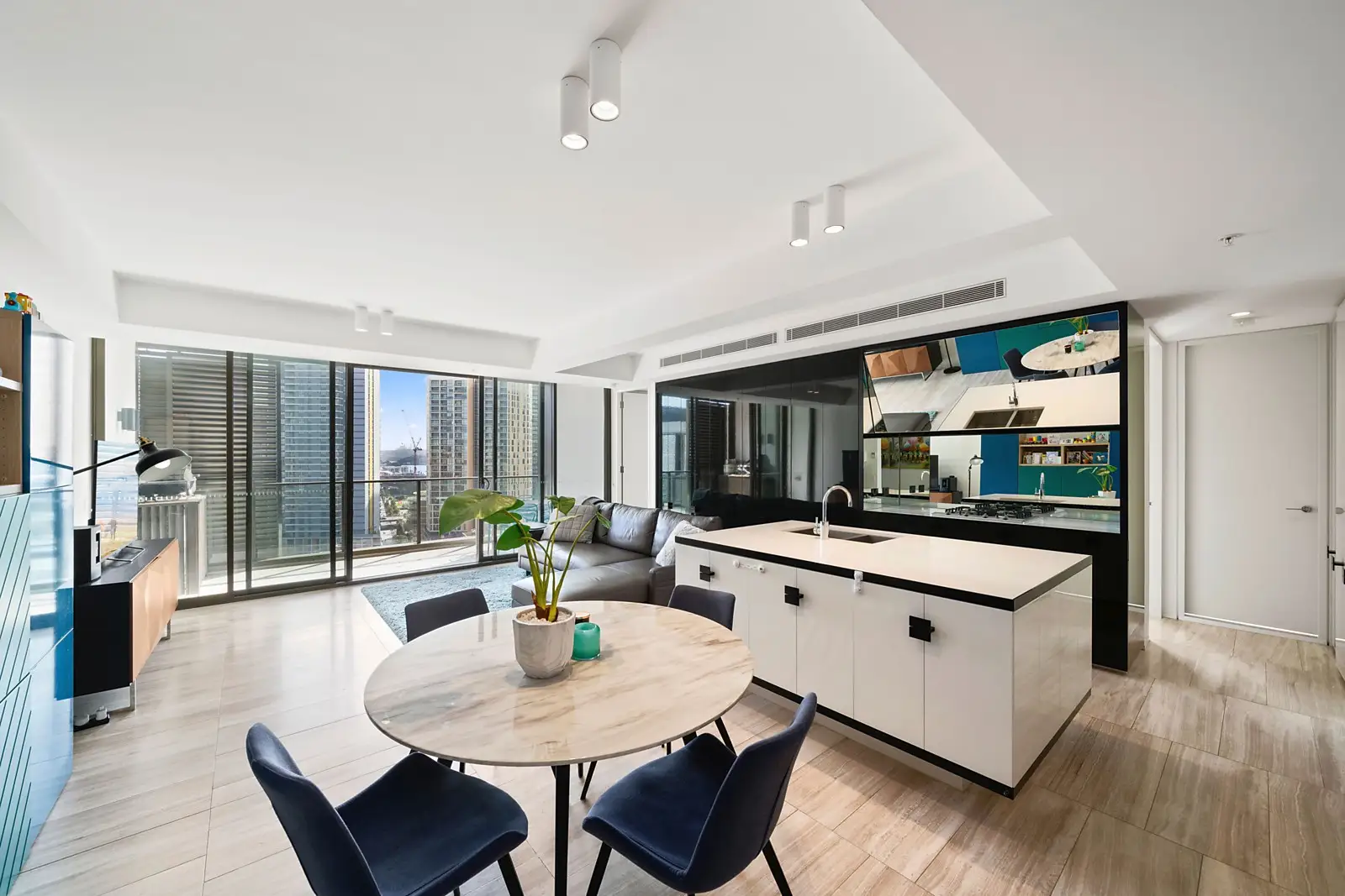 1808/178 Thomas Street, Haymarket Sold by Sydney Sotheby's International Realty - image 1