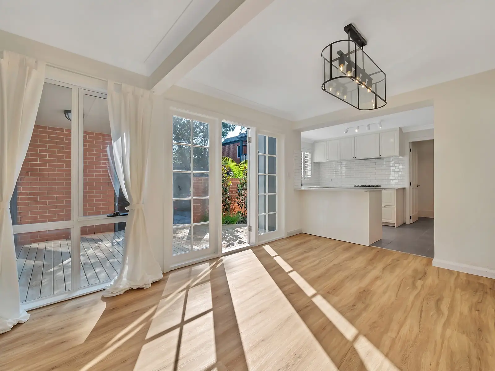 1/16-18 Franklyn Street, Glebe Leased by Sydney Sotheby's International Realty - image 1