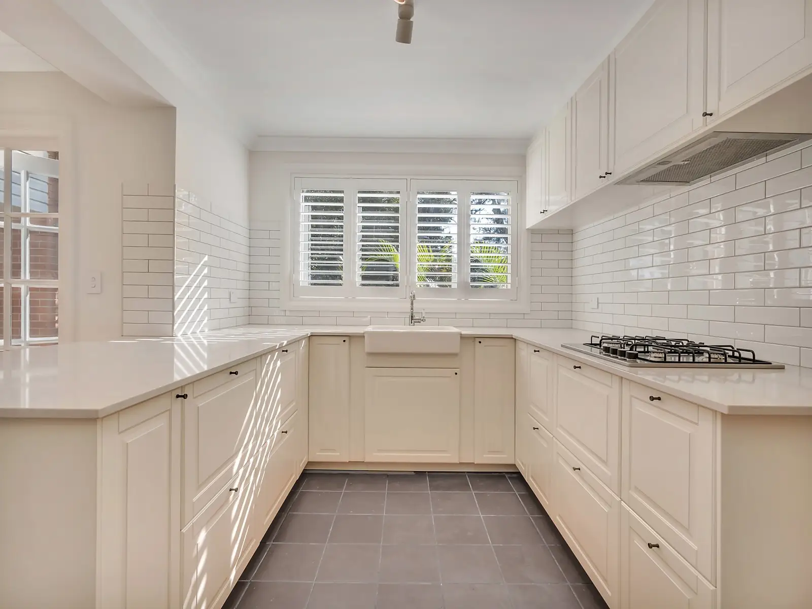 1/16-18 Franklyn Street, Glebe Leased by Sydney Sotheby's International Realty - image 2