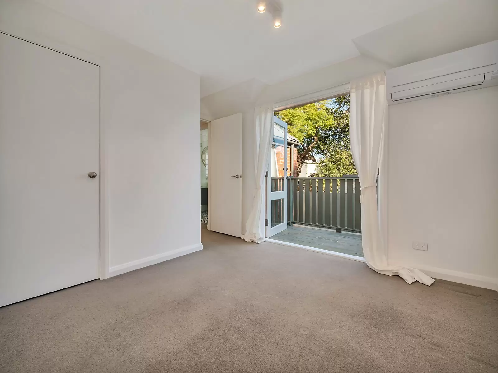 1/16-18 Franklyn Street, Glebe Leased by Sydney Sotheby's International Realty - image 6