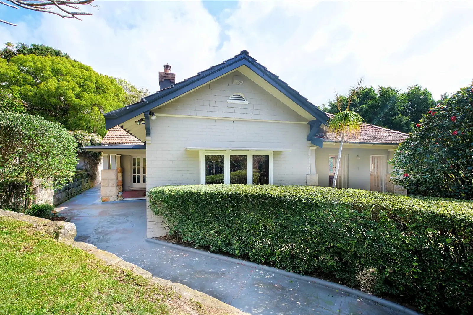 1 Ormond Street, Bondi Beach Sold by Sydney Sotheby's International Realty - image 1
