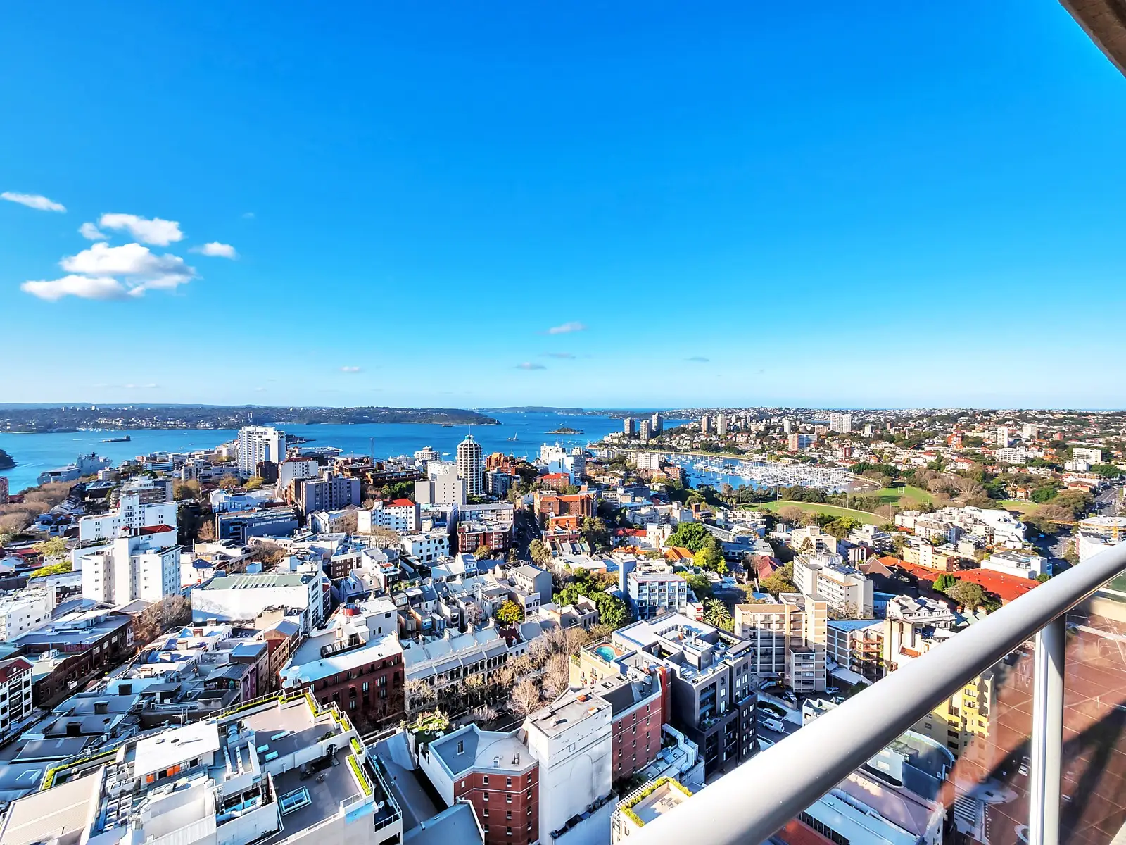 3006/1 Kings Cross Road, Darlinghurst Sold by Sydney Sotheby's International Realty - image 3