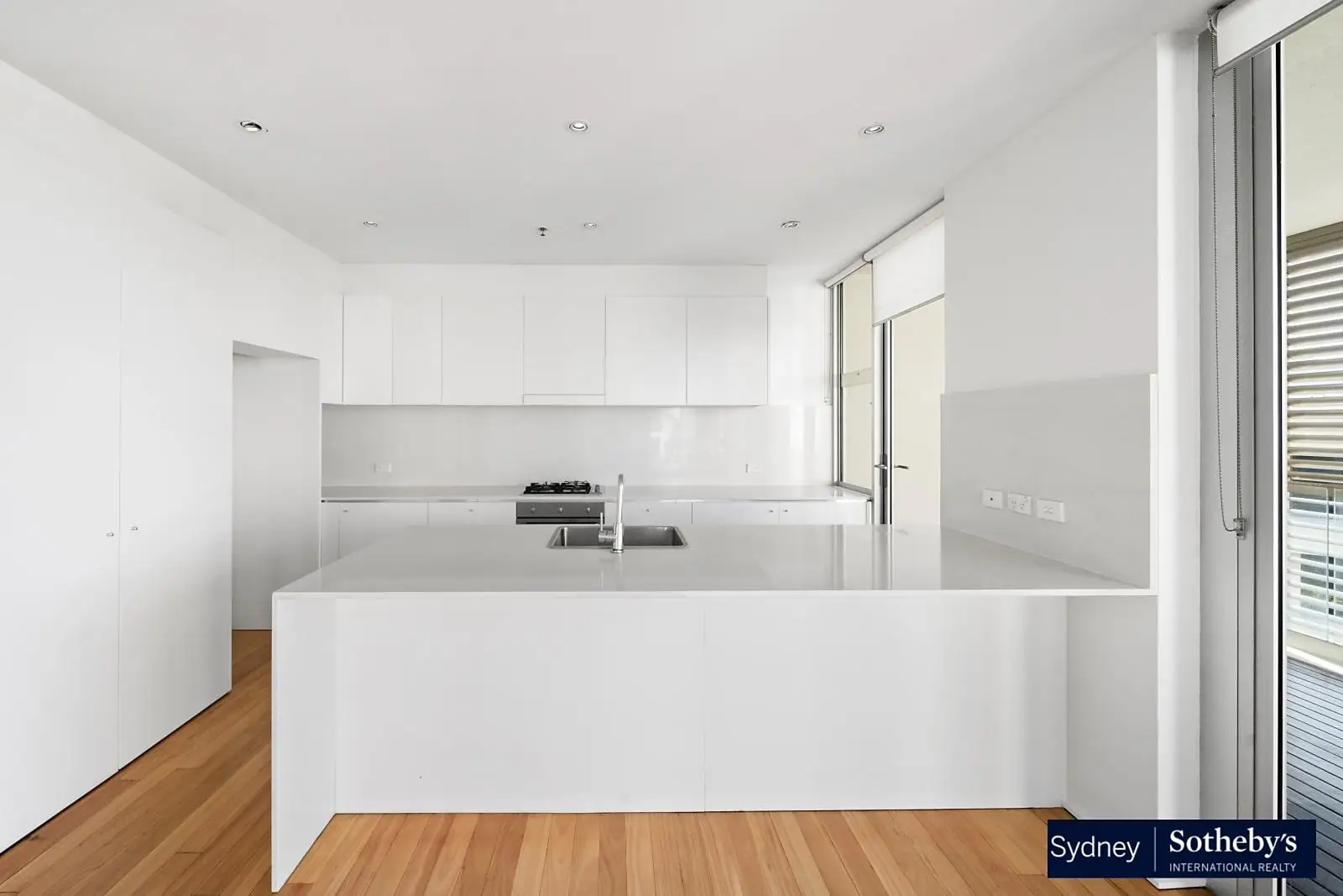 E708/310-330 Oxford Street, Bondi Junction Leased by Sydney Sotheby's International Realty - image 3