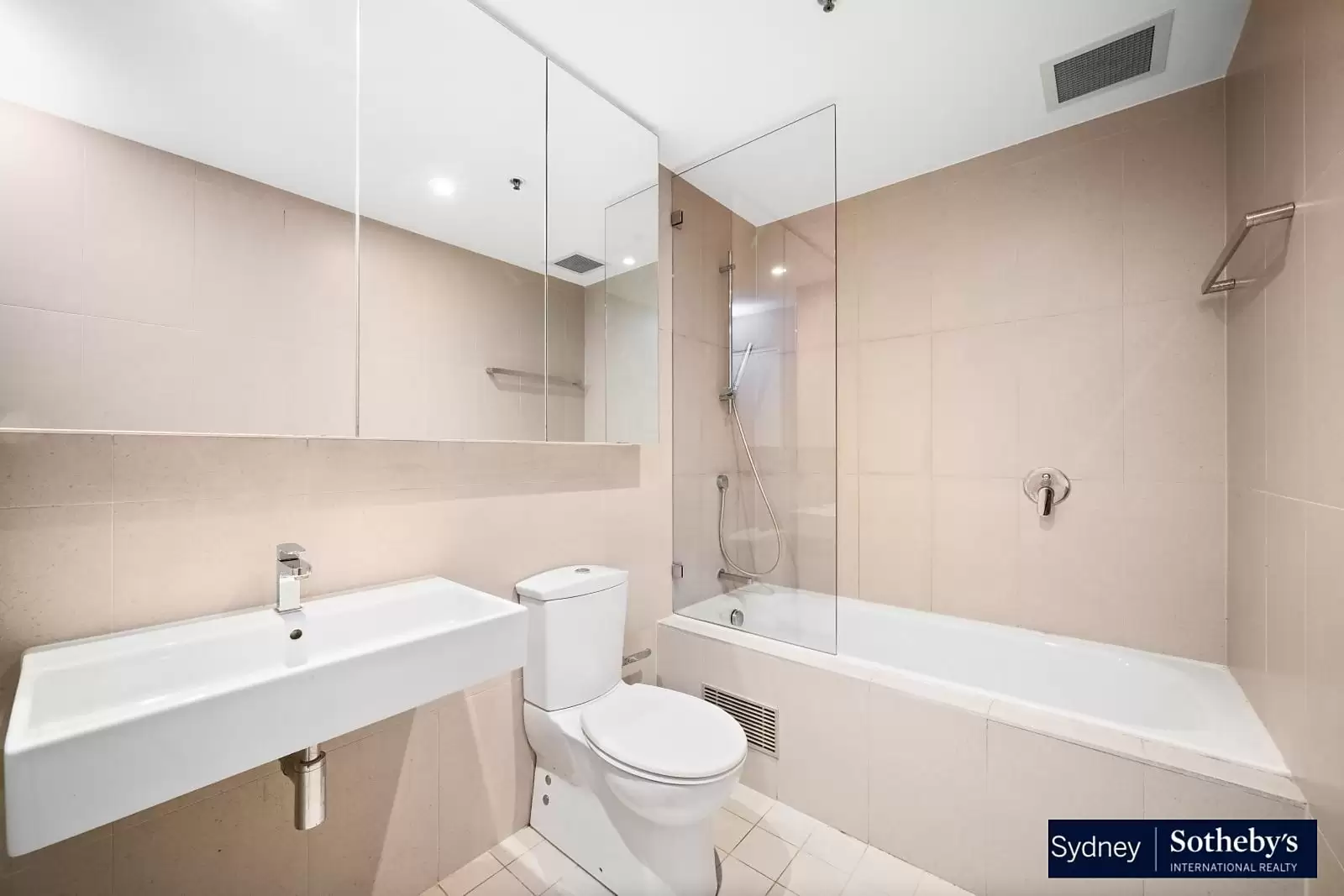 E708/310-330 Oxford Street, Bondi Junction Leased by Sydney Sotheby's International Realty - image 5