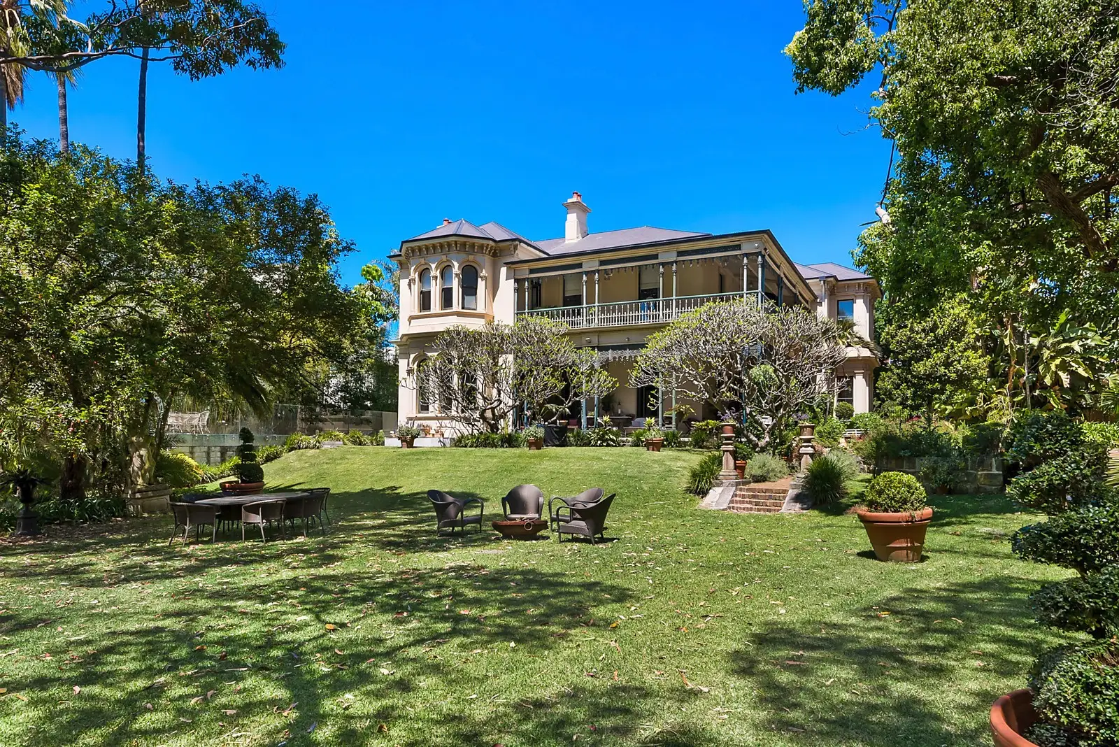 2 Darley Street, Darlinghurst Leased by Sydney Sotheby's International Realty - image 1