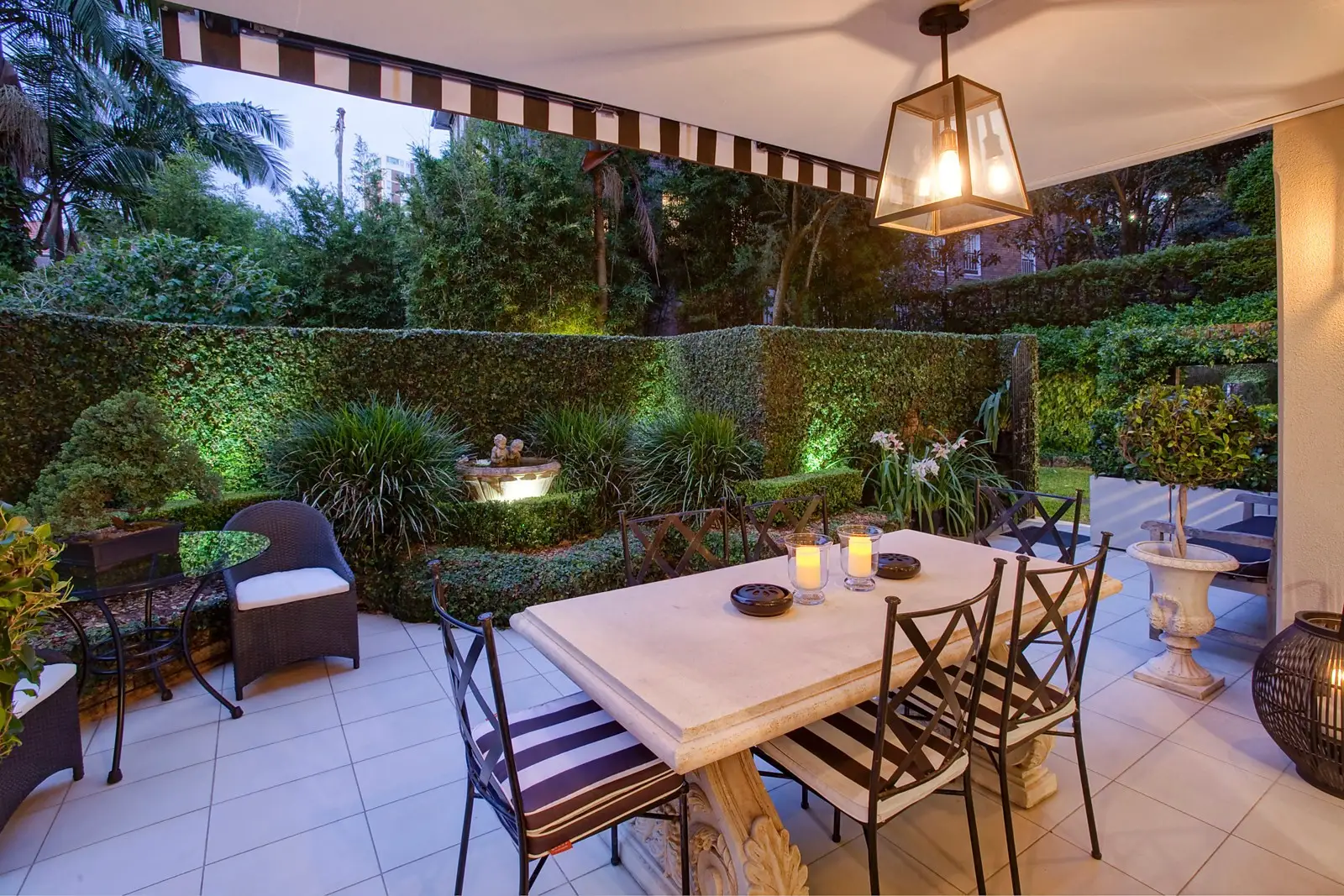Residence 2 54 Darling Point Road, Darling Point Sold by Sydney Sotheby's International Realty - image 1