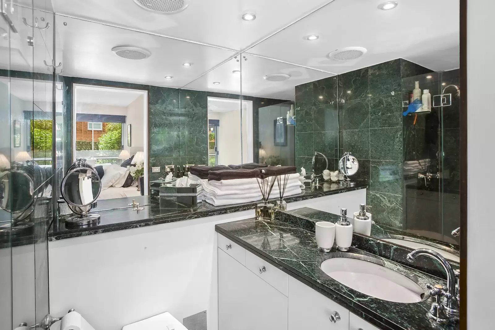 Residence 2 54 Darling Point Road, Darling Point Sold by Sydney Sotheby's International Realty - image 11