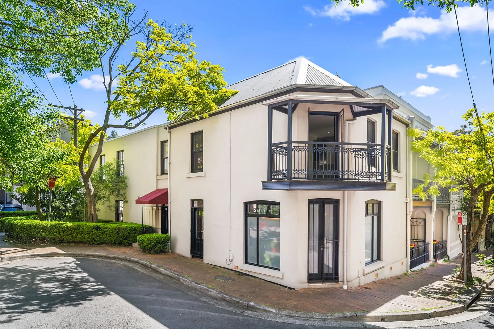 18 Glebe Street, Edgecliff Sold by Sydney Sotheby's International Realty - image 1