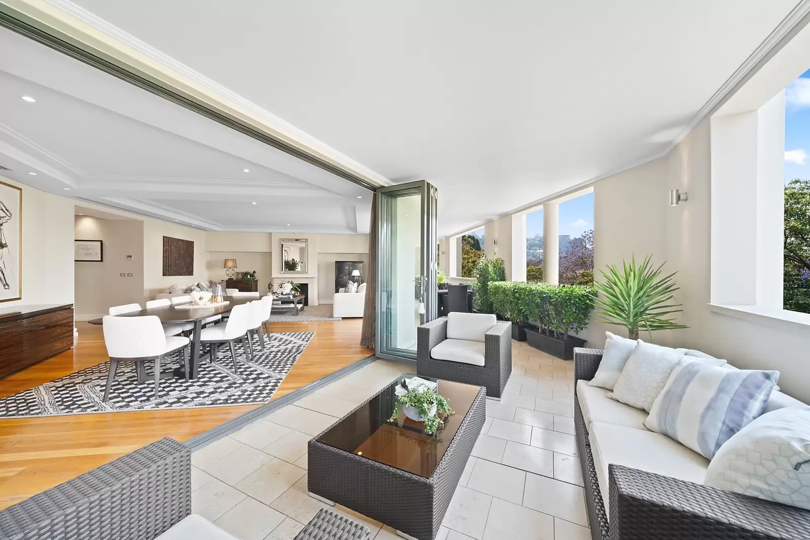 8/38 Bay Street, Double Bay Sold by Sydney Sotheby's International Realty - image 4