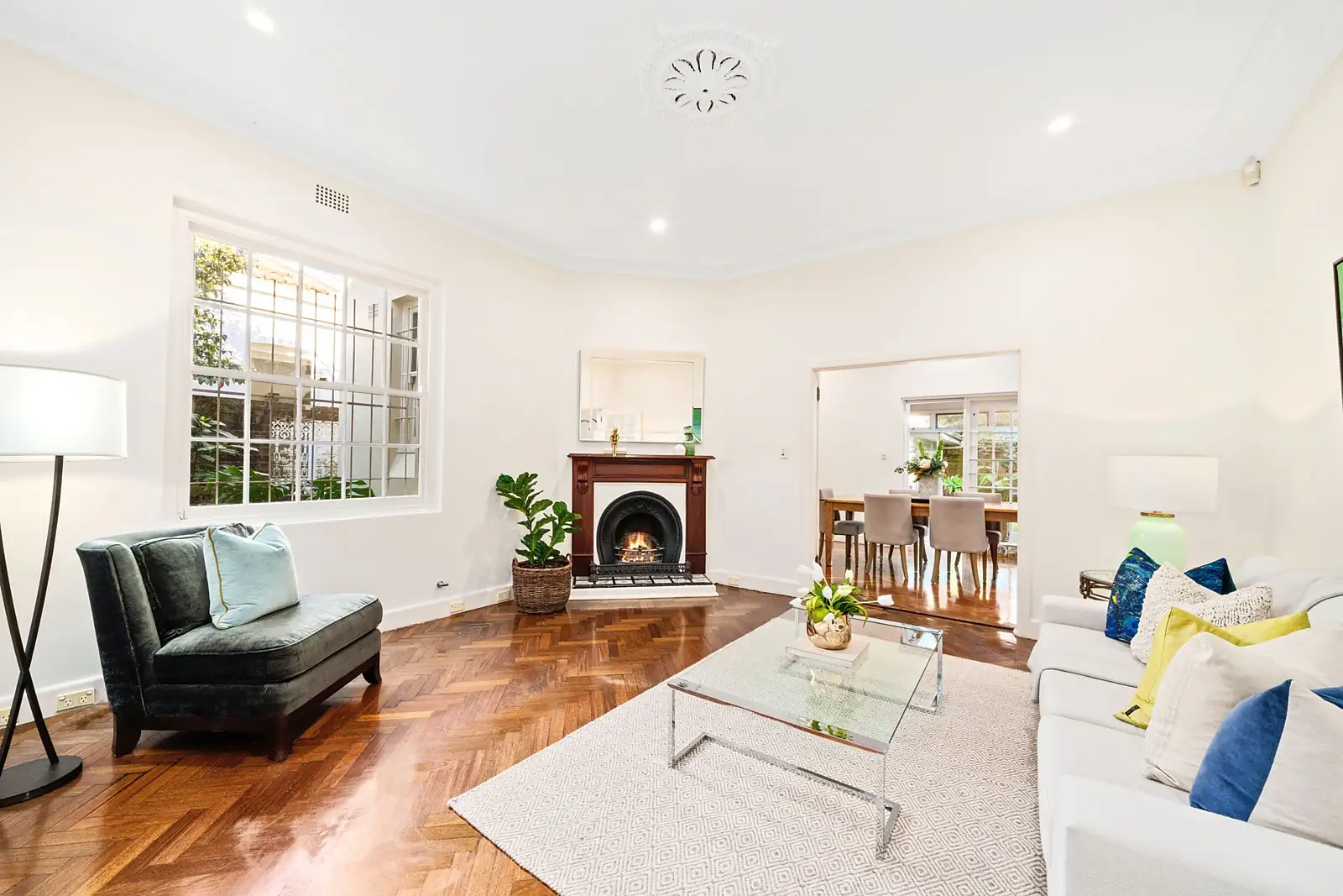 9 Court Road, Double Bay Leased by Sydney Sotheby's International Realty - image 2