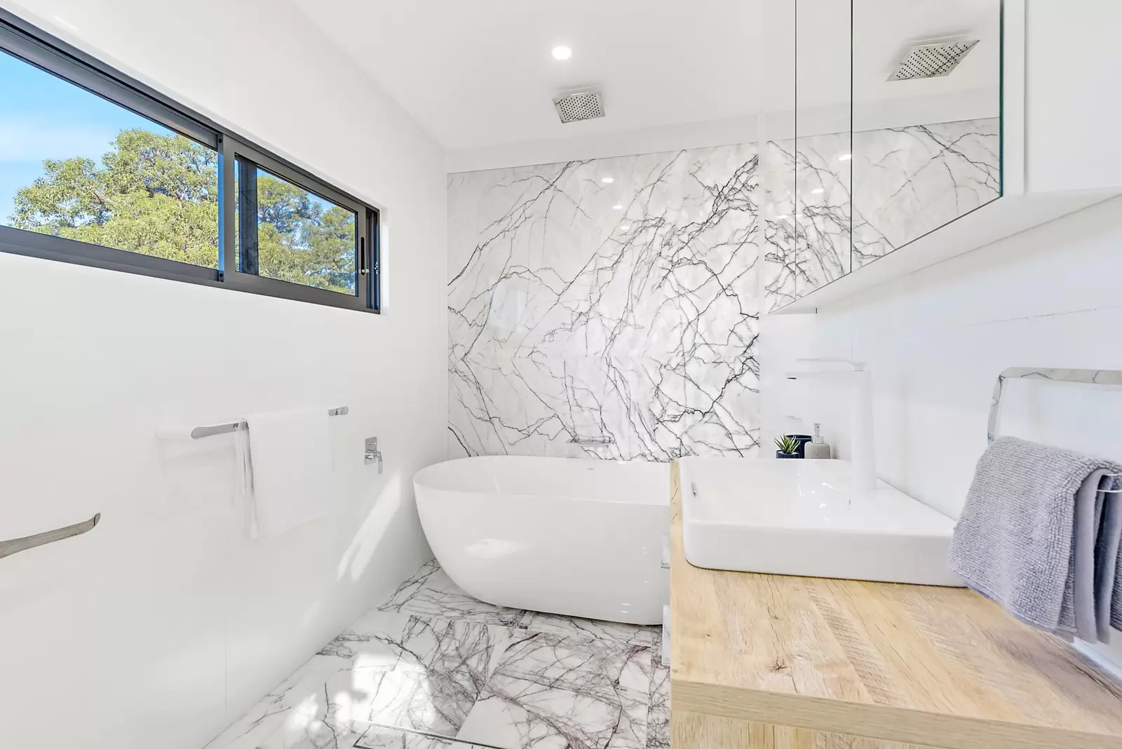 291 Simpson Street, Bondi Beach Sold by Sydney Sotheby's International Realty - image 6