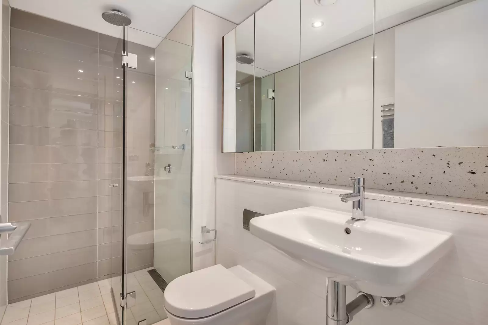 3302/718 George Street, Haymarket Sold by Sydney Sotheby's International Realty - image 7