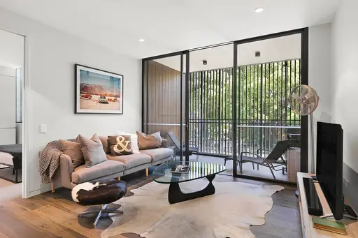 202/317 New South Head Road, Double Bay Leased by Sydney Sotheby's International Realty