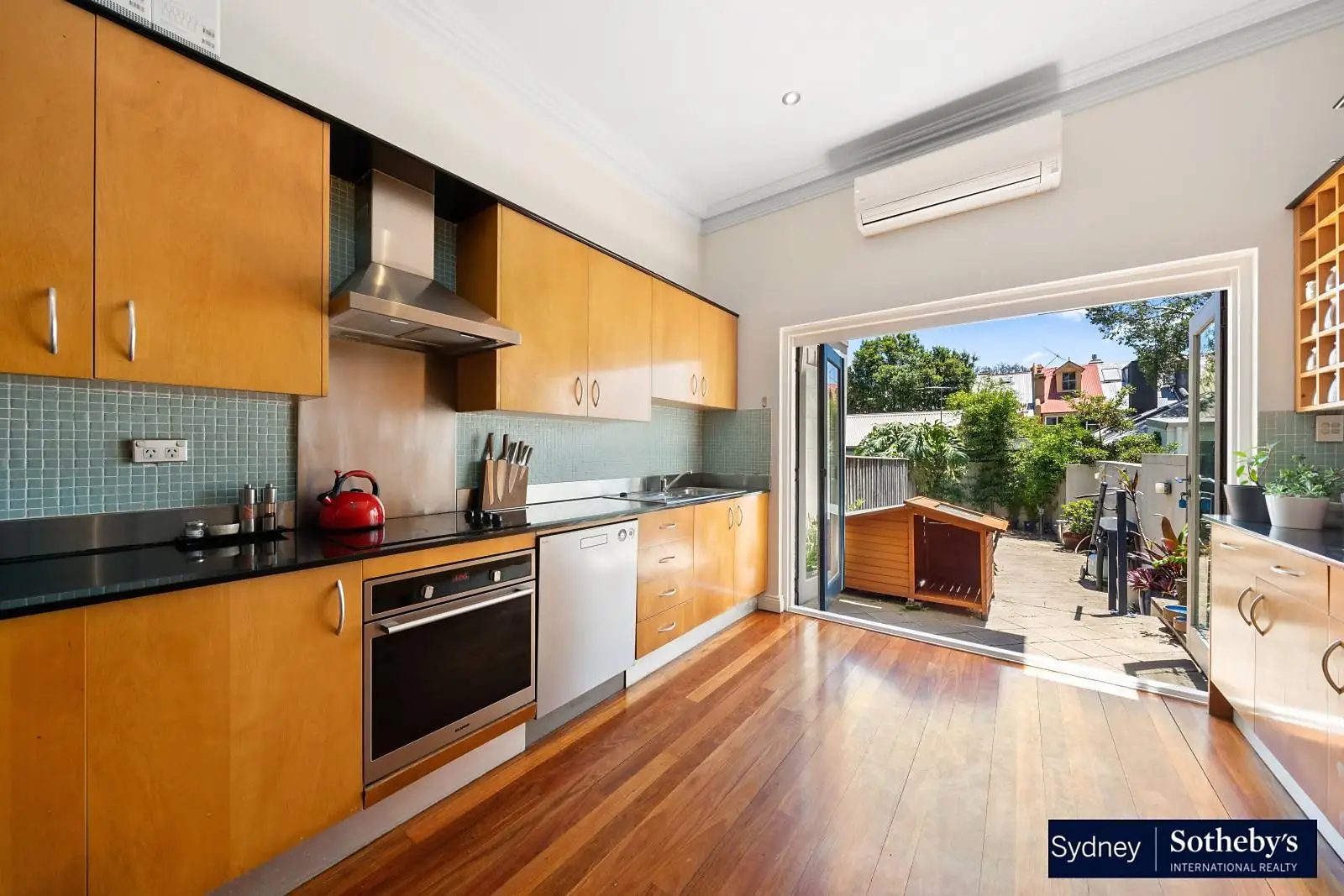 32 George Street, Paddington Leased by Sydney Sotheby's International Realty - image 1