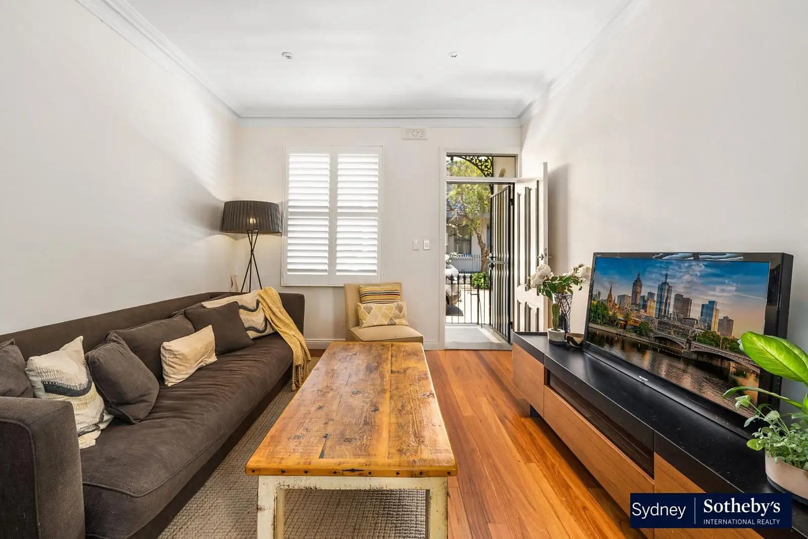 32 George Street, Paddington Leased by Sydney Sotheby's International Realty - image 2