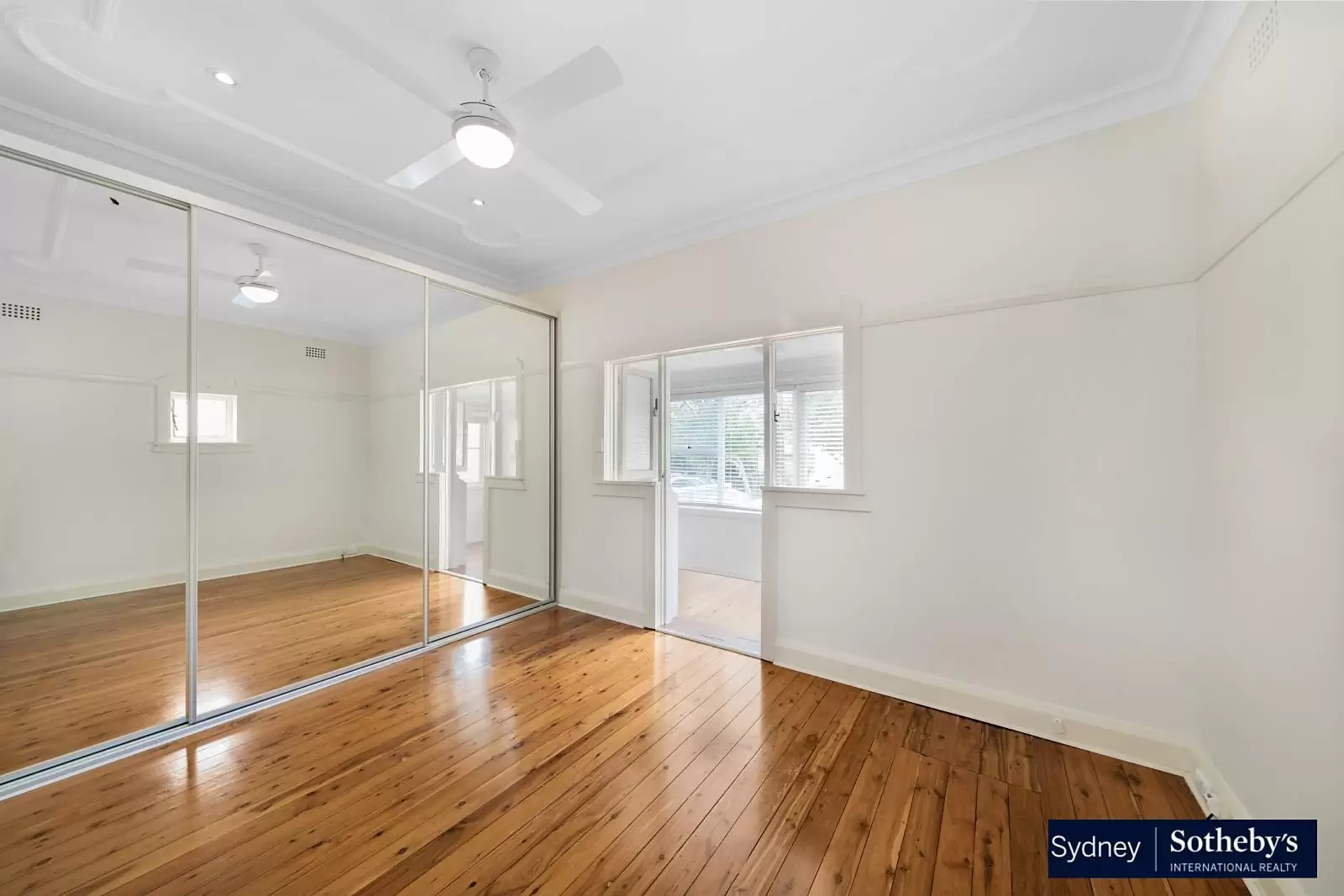 58 Oakley Road, North Bondi Leased by Sydney Sotheby's International Realty - image 4