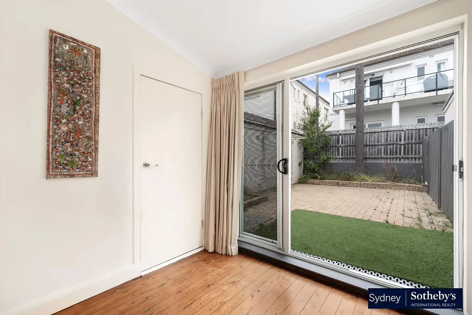58 Oakley Road, North Bondi Leased by Sydney Sotheby's International Realty - image 3