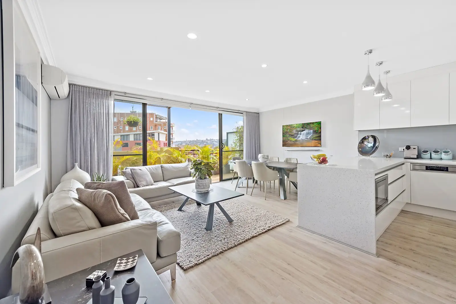 39/14-16 O'Brien Street, Bondi Beach Sold by Sydney Sotheby's International Realty - image 1