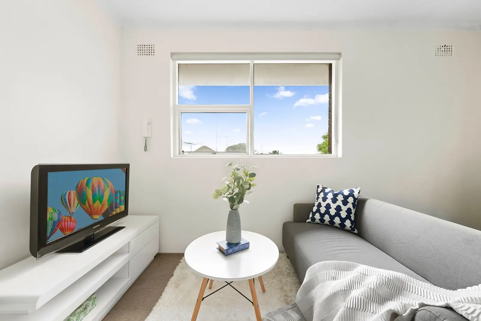 12/68a Brocks Lane, Newtown Sold by Sydney Sotheby's International Realty - image 1