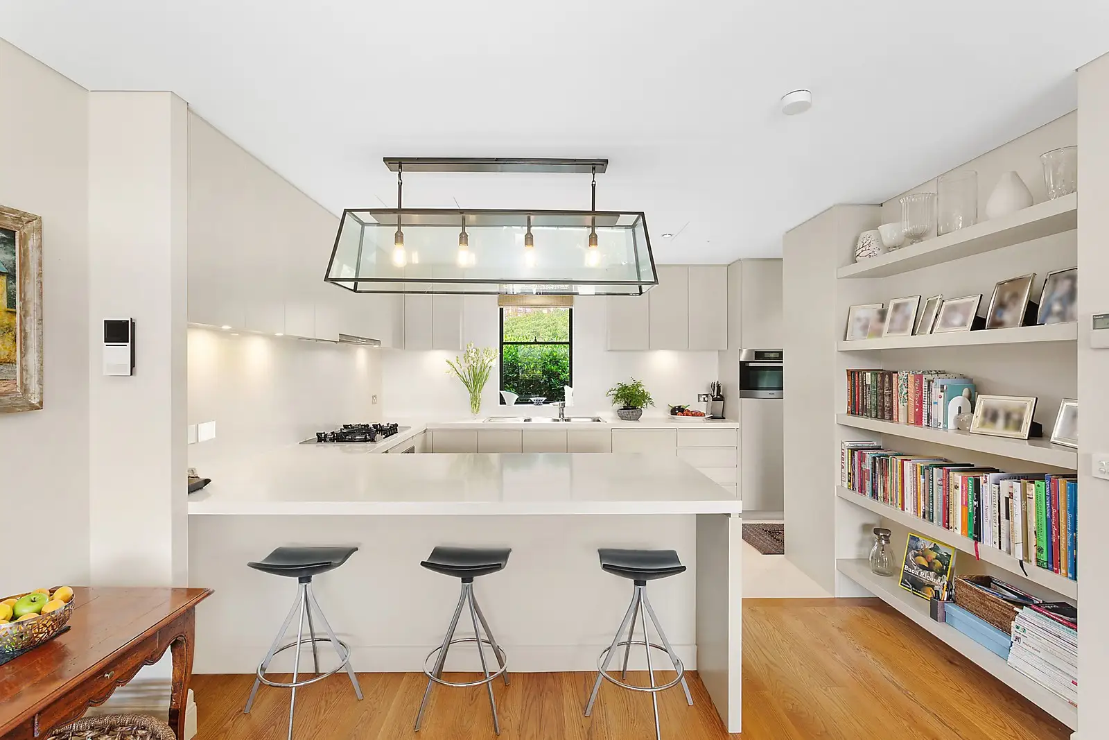 6/8 Guilfoyle Avenue, Double Bay Sold by Sydney Sotheby's International Realty - image 2