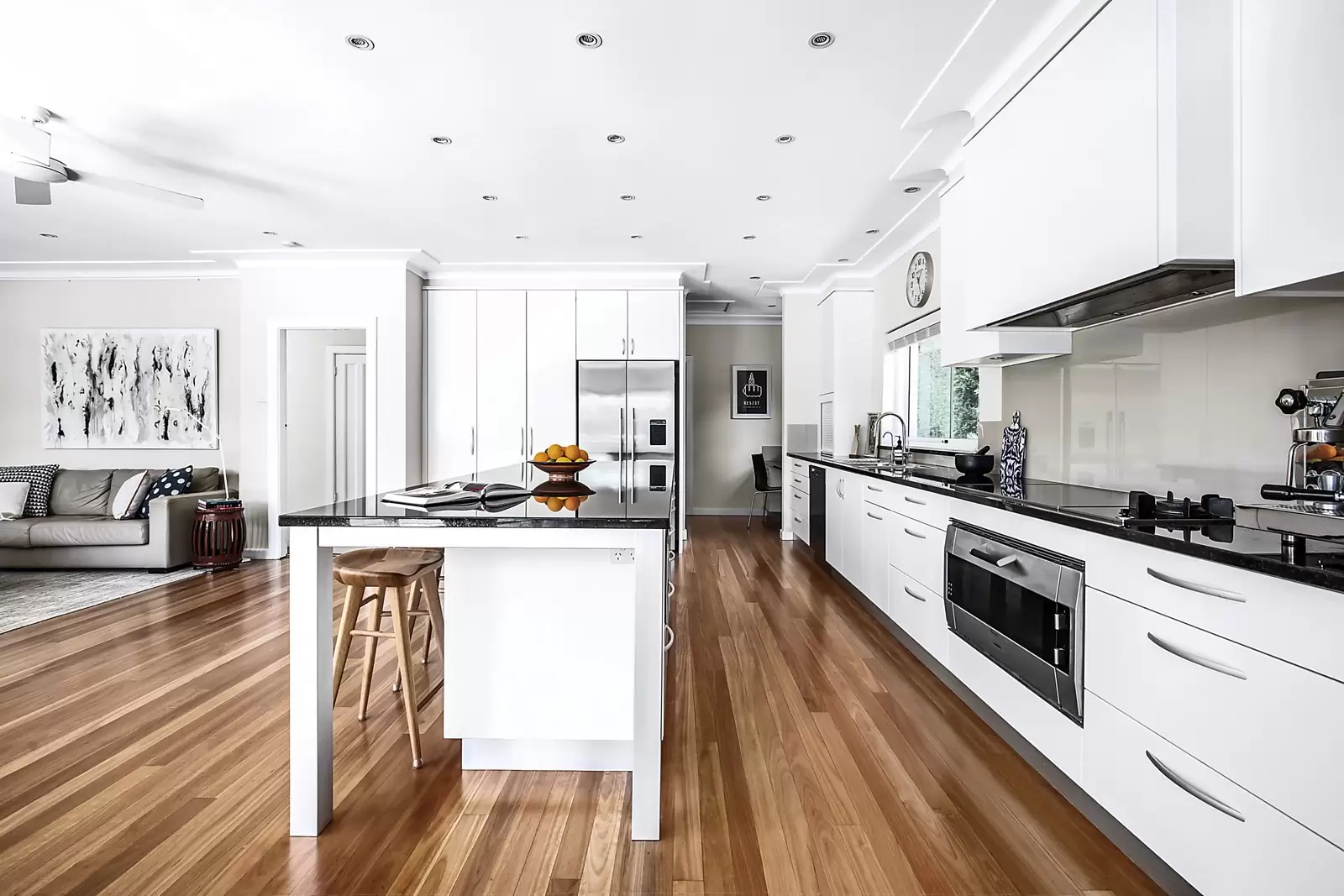 28 Powell Street, Killara Sold by Sydney Sotheby's International Realty - image 10