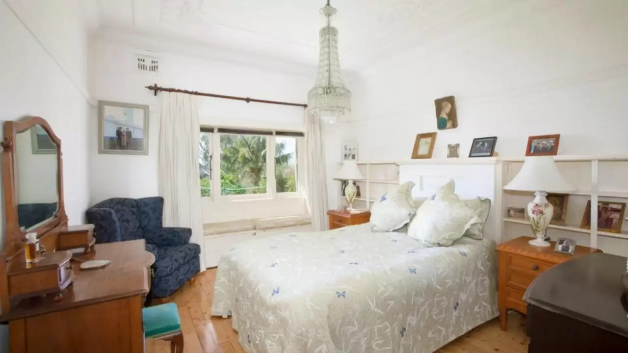 97 Kings Road, Vaucluse Leased by Sydney Sotheby's International Realty - image 4
