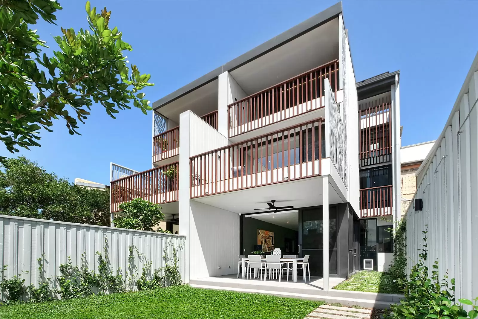 104 Bondi Road, Bondi Junction Sold by Sydney Sotheby's International Realty - image 4