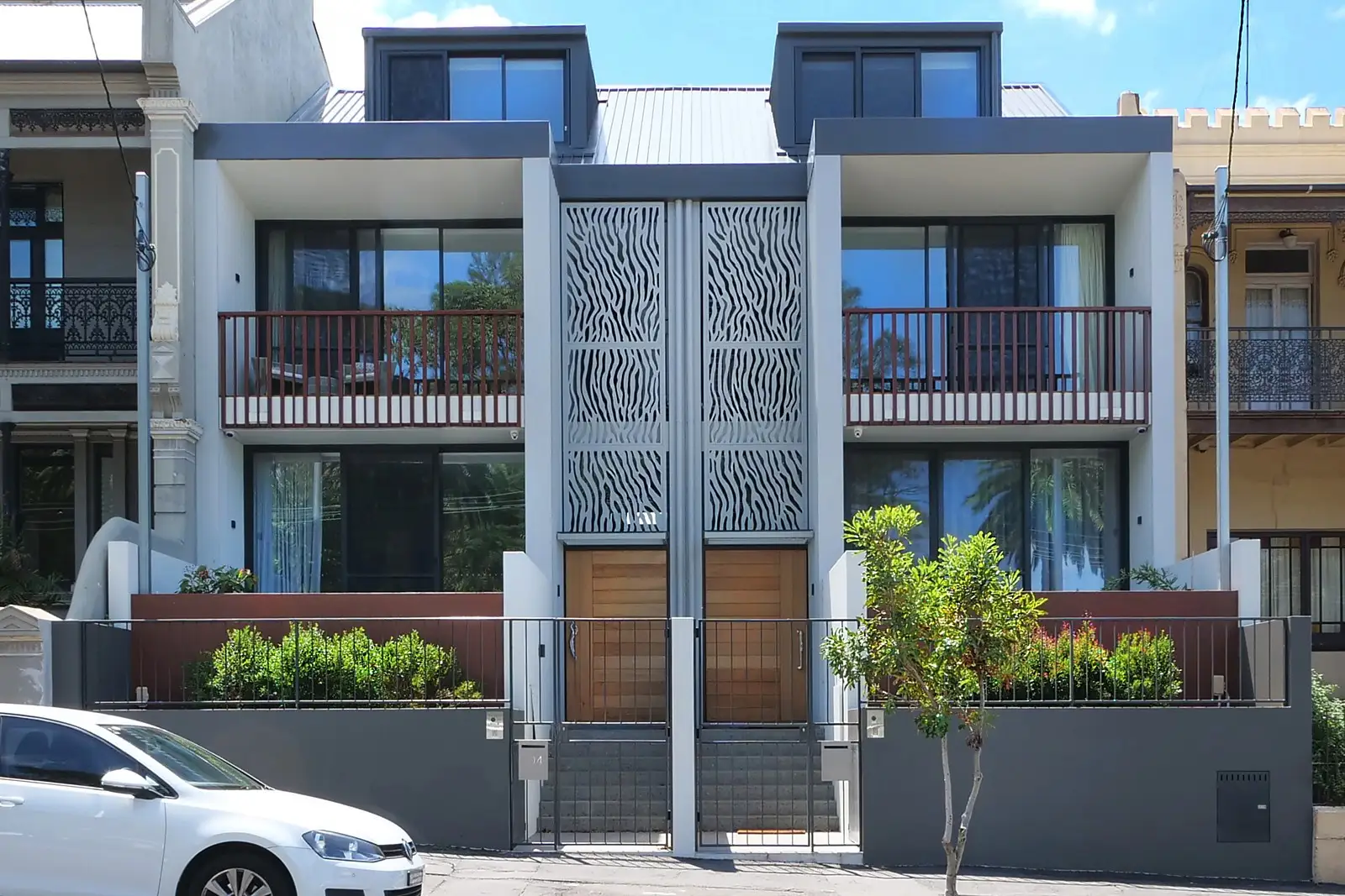104 Bondi Road, Bondi Junction Sold by Sydney Sotheby's International Realty - image 1