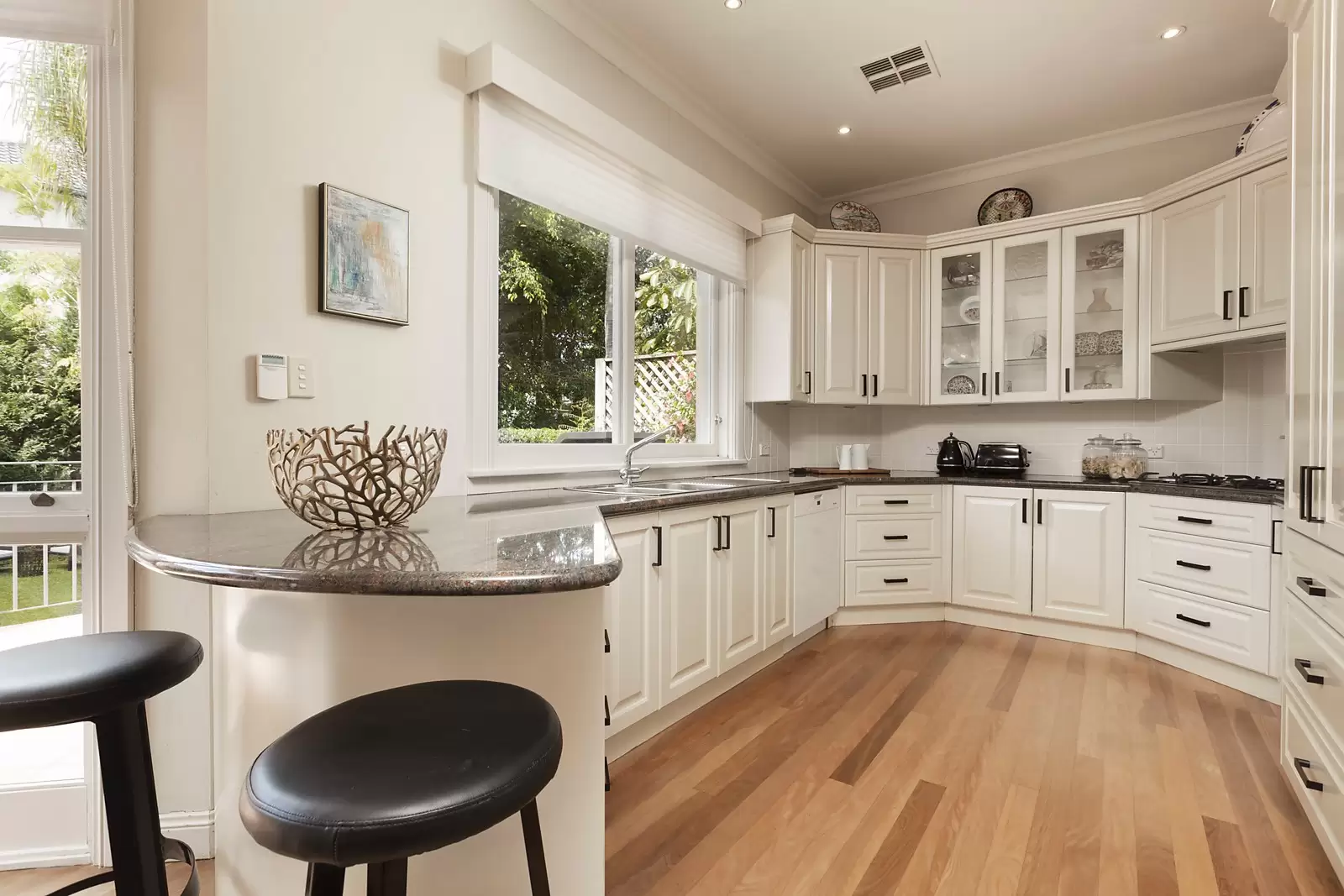 114 Bellevue Road, Bellevue Hill Sold by Sydney Sotheby's International Realty - image 4