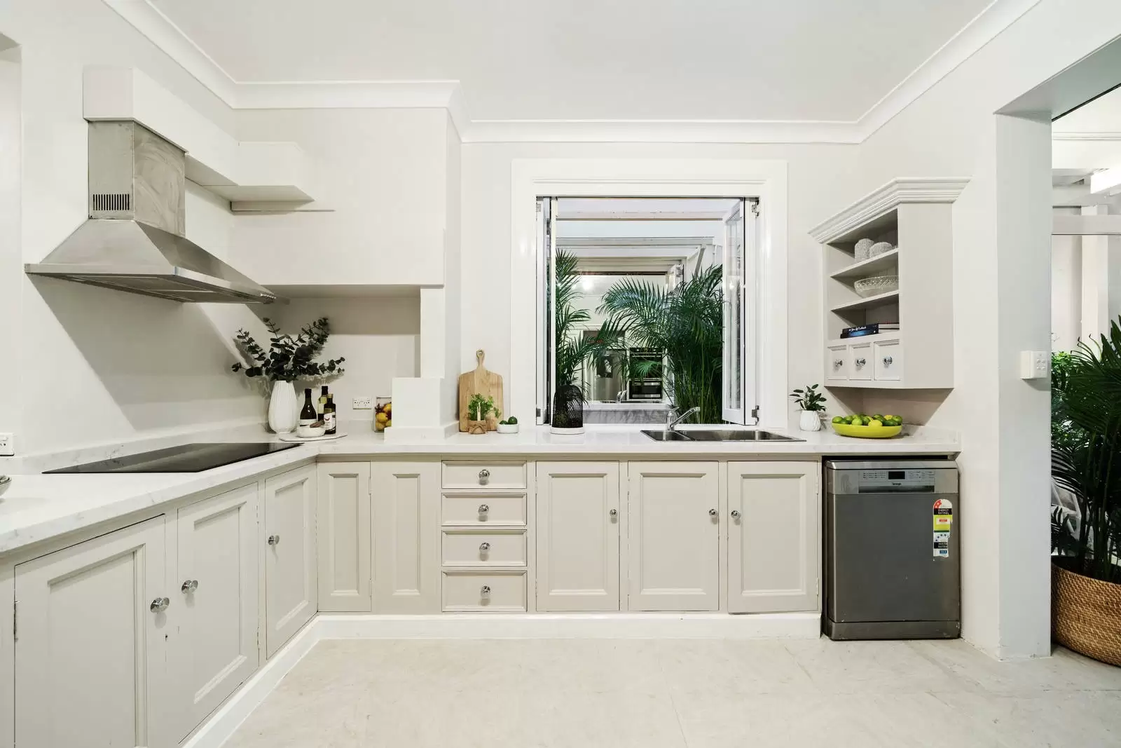 49 New Beach Road, Darling Point Sold by Sydney Sotheby's International Realty - image 6
