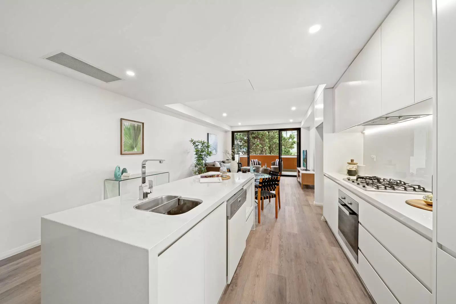 105/39 Mentmore Avenue, Rosebery Leased by Sydney Sotheby's International Realty - image 2