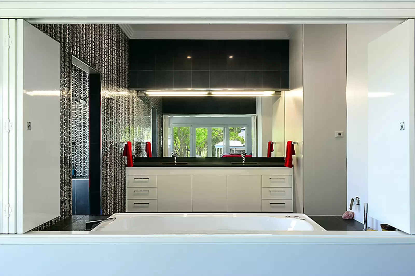 Broughton Vale Road, Broughton Vale Sold by Sydney Sotheby's International Realty - image 15