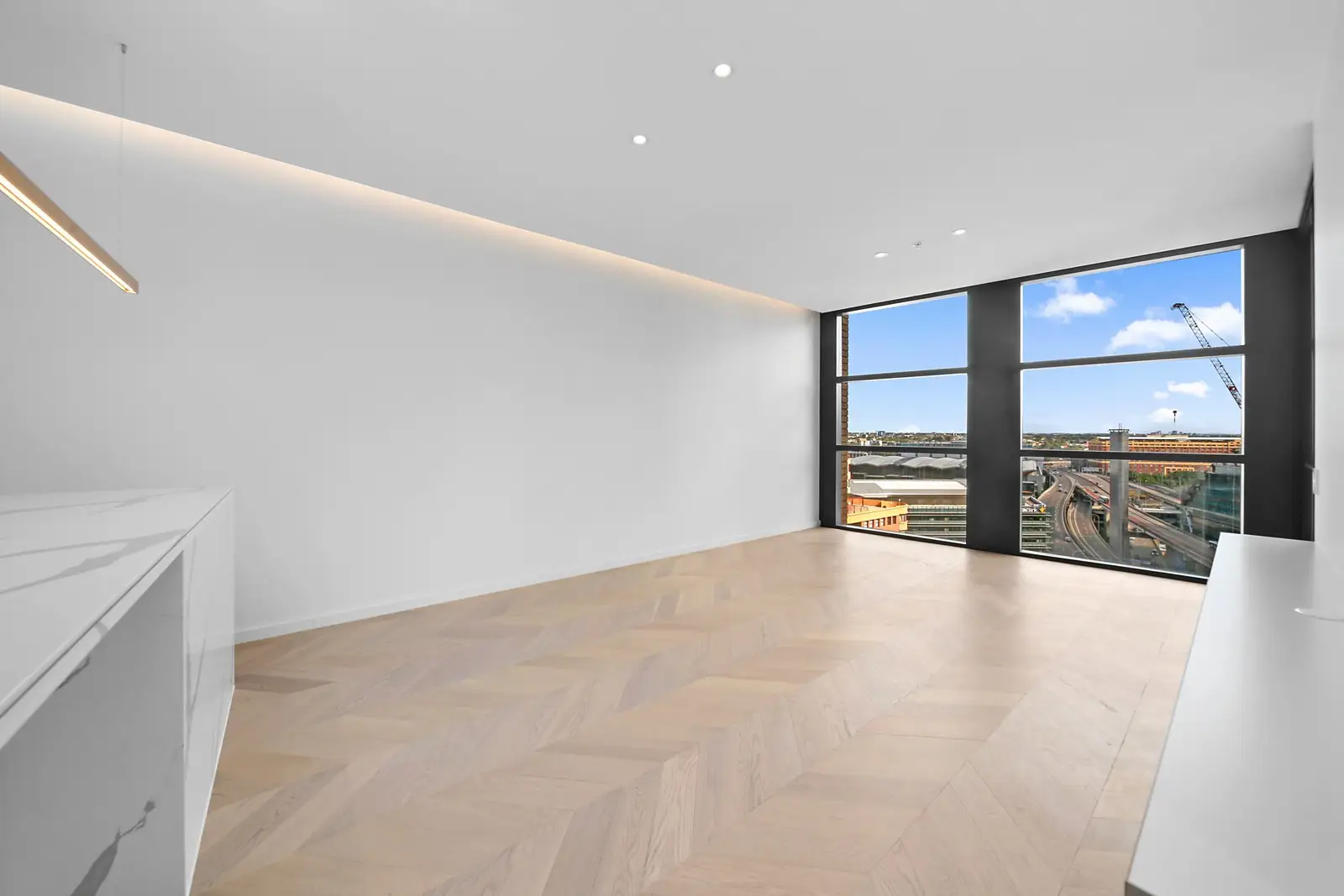 18.05/60 Bathurst Street, Sydney Leased by Sydney Sotheby's International Realty - image 1