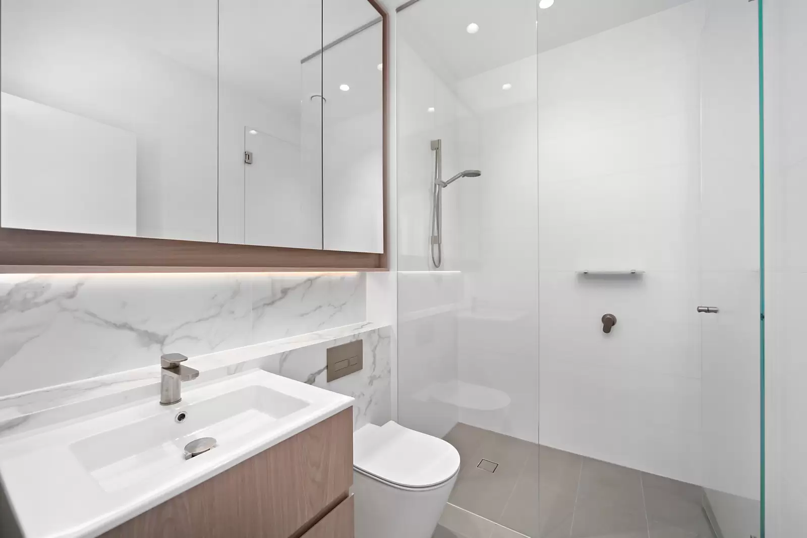 105/154 Barker Street, Randwick Leased by Sydney Sotheby's International Realty - image 5