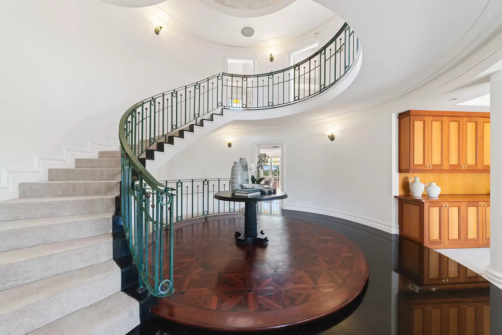 242A Old South Head Road, Vaucluse Sold by Sydney Sotheby's International Realty - image 4