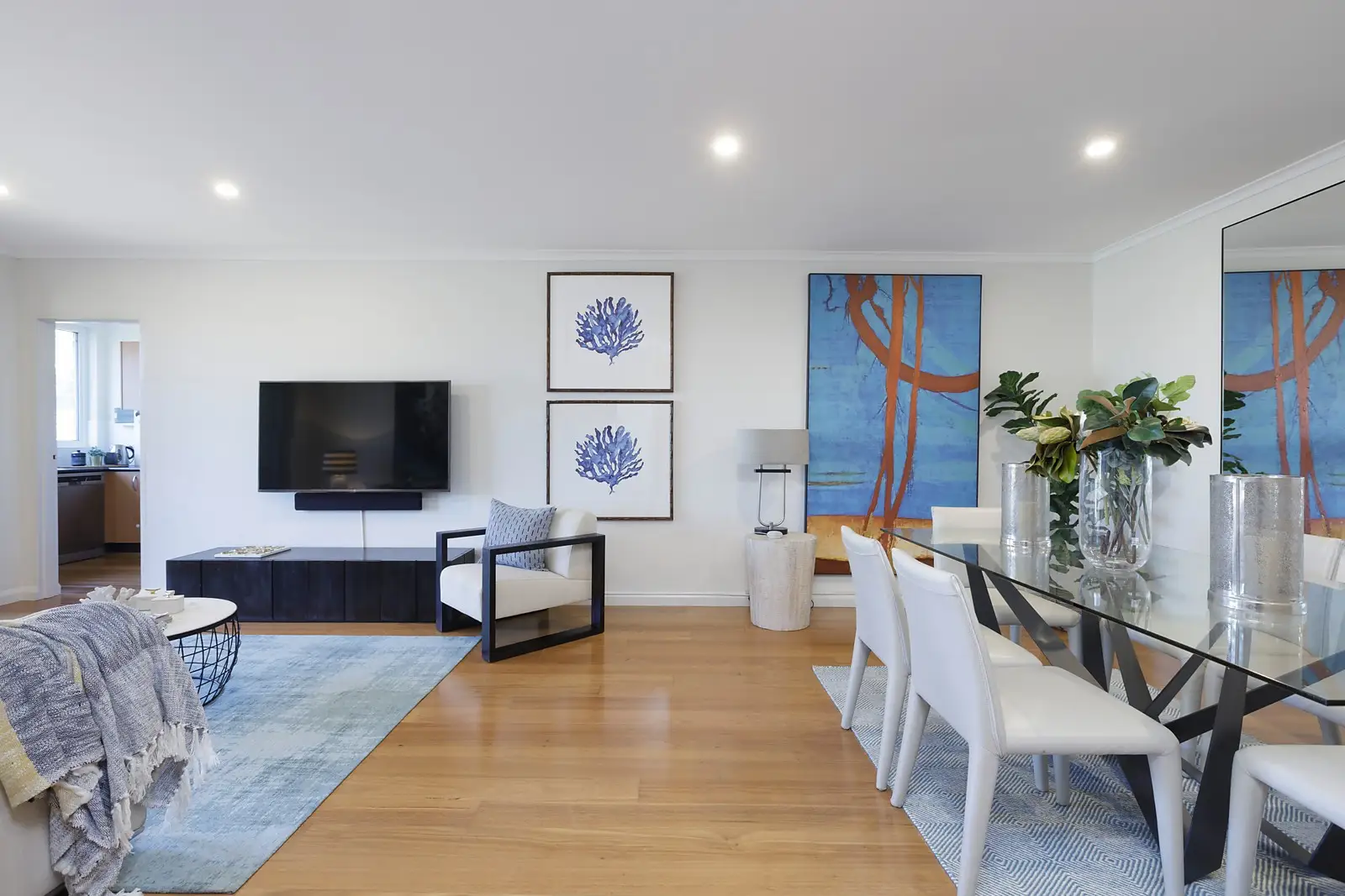 28/745-747 Old South Head Road, Vaucluse Sold by Sydney Sotheby's International Realty - image 2