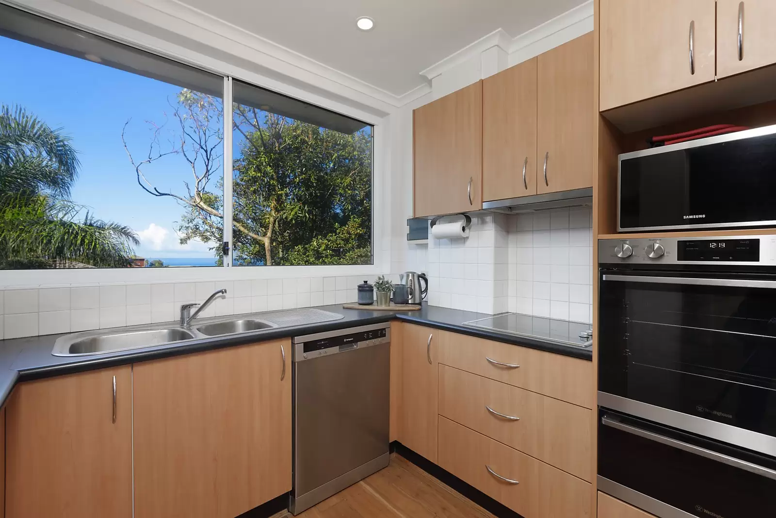 28/745-747 Old South Head Road, Vaucluse Sold by Sydney Sotheby's International Realty - image 9